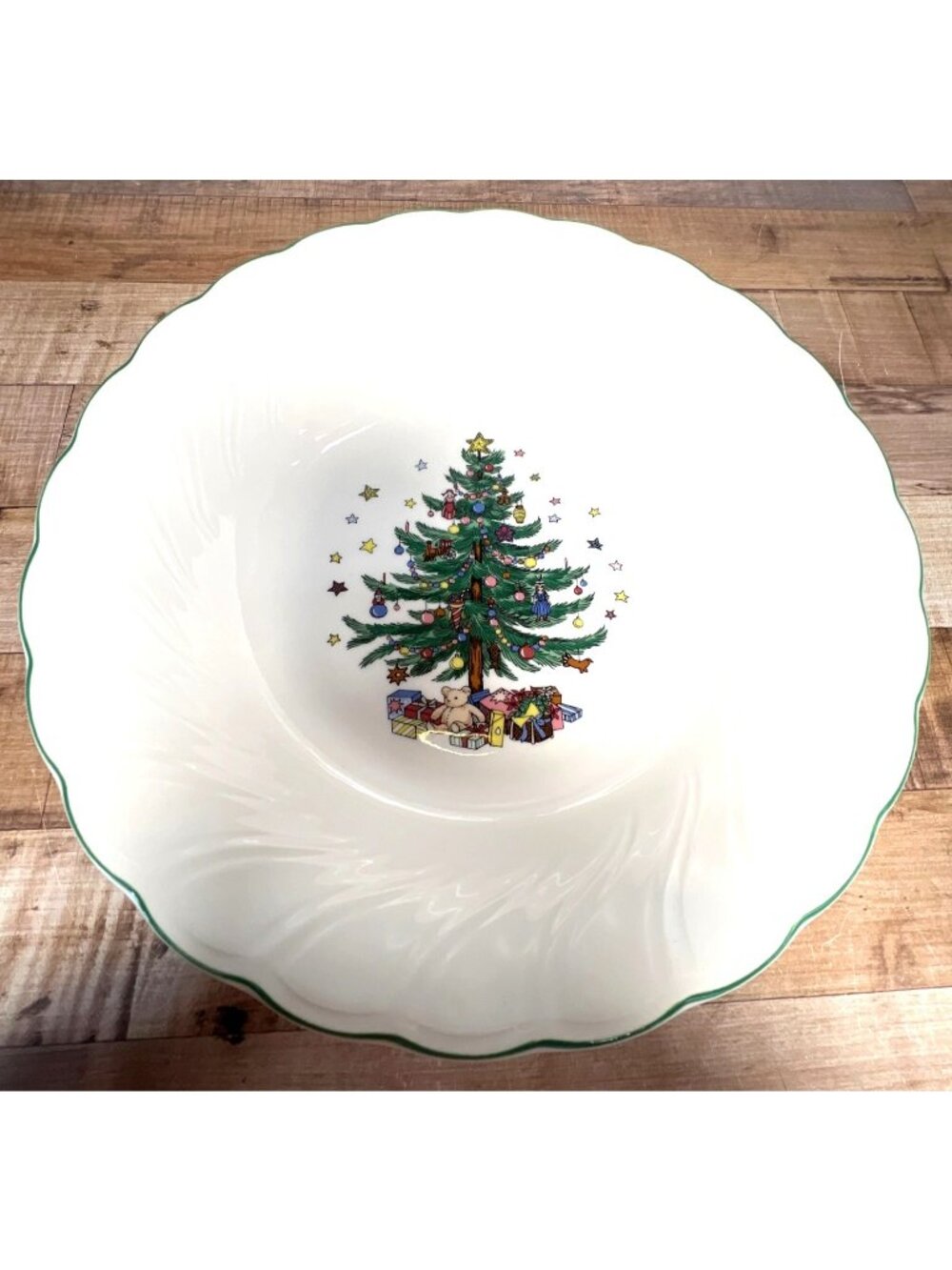 Nikko Happy Holidays 9.5" Vegetable Bowl Christmas Tree Design